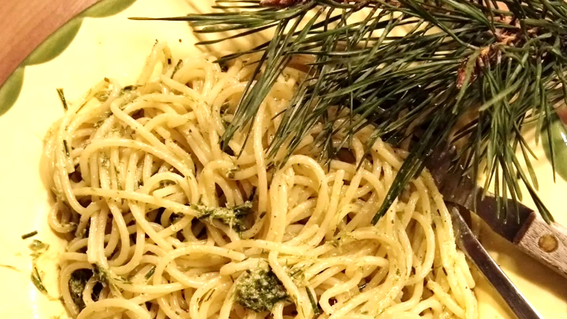 Kiefernpesto